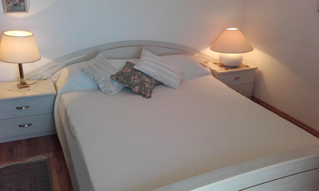 Alba Apartments 班约勒 外观 照片